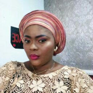 Meet your Posher, Adeola